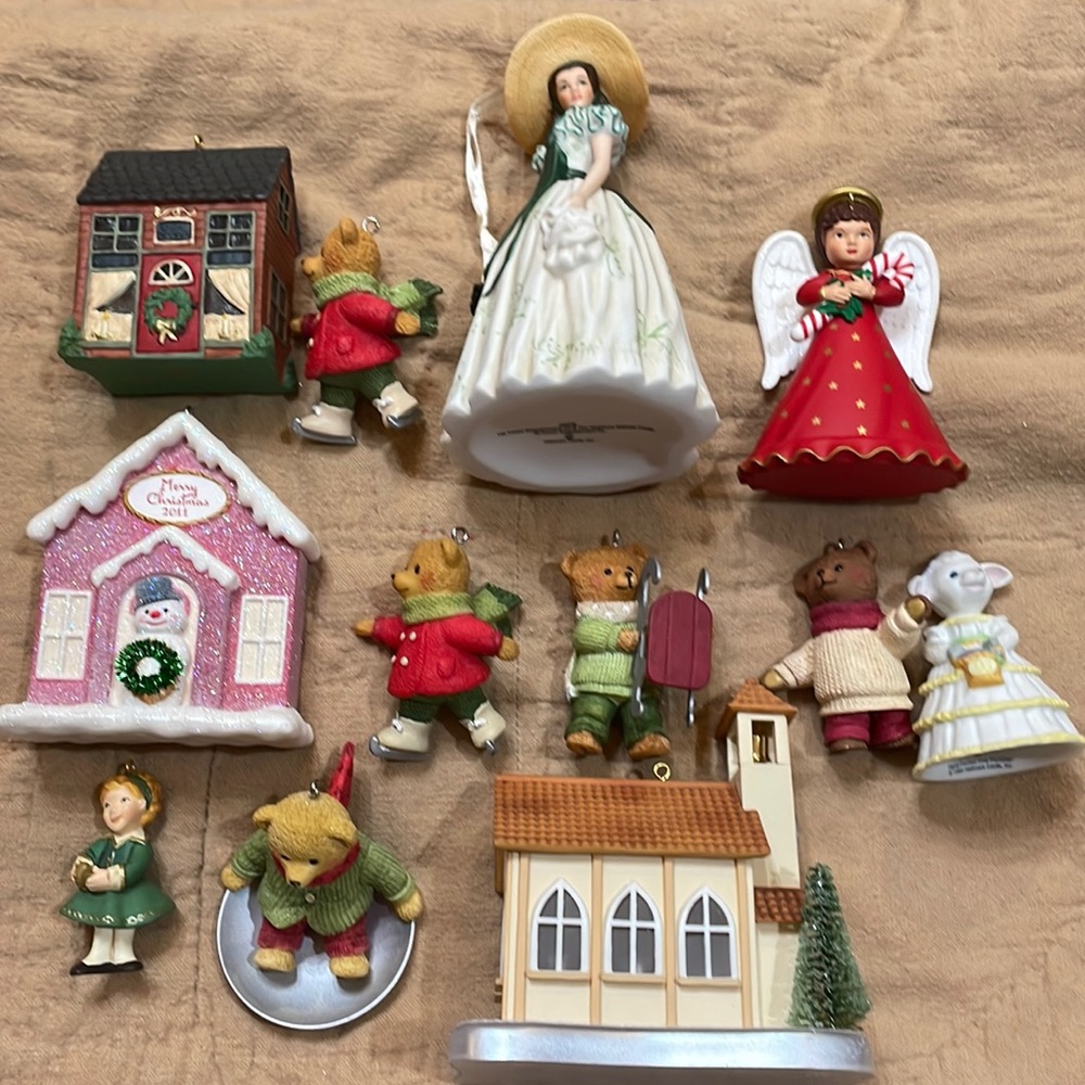 COPY - Hallmark Vintage Keepsake Ornaments- Miscellaneous Lot Of 12. Really Bea…